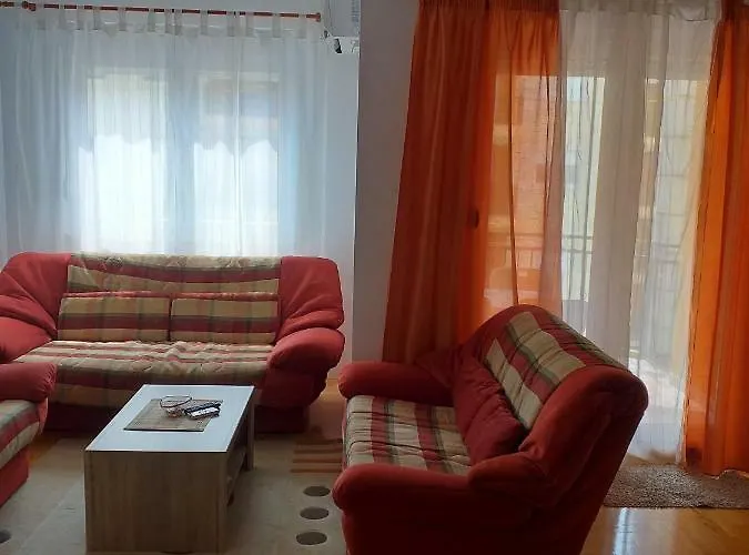 公寓 Centar 特雷比涅